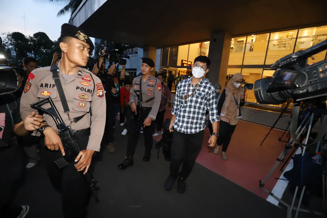 KPK Obok-Obok Ruang...