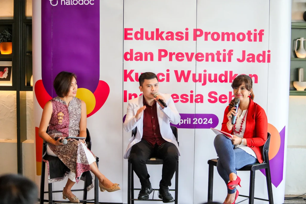 Halodoc Gencarkan Edukasi...