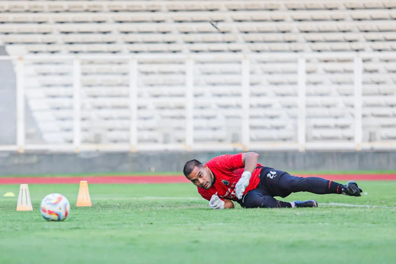 Latihan Persija Jakarta...