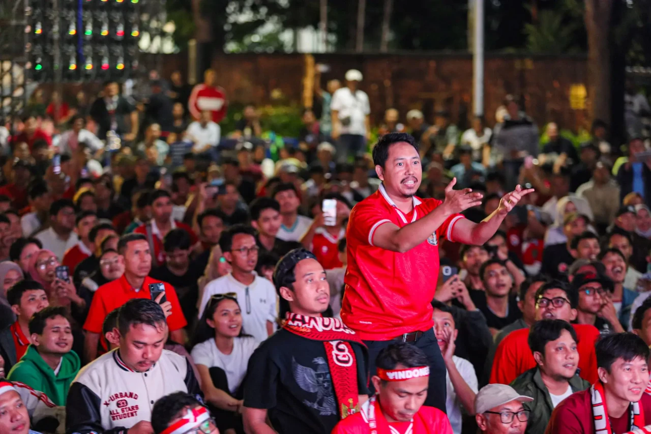 Nobar Laga Timnas Indonesia...