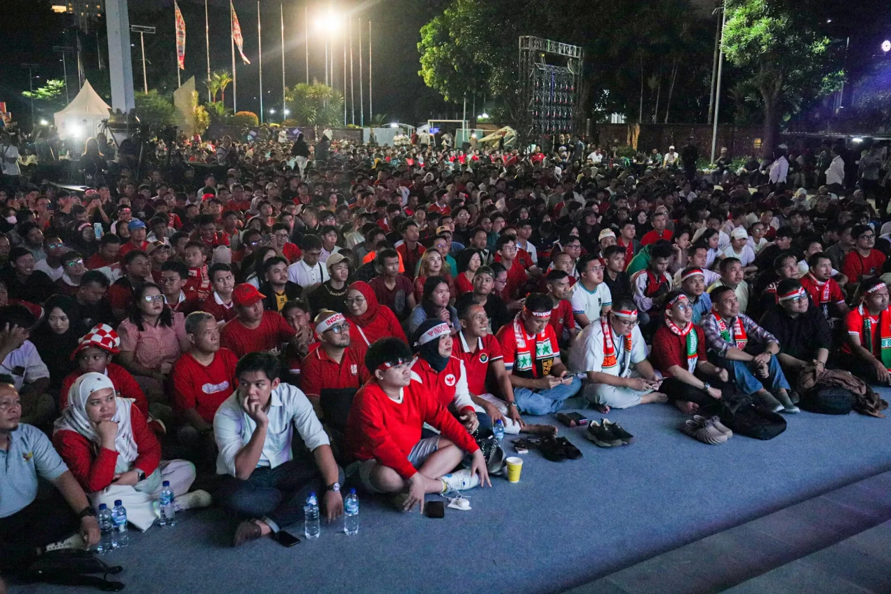 Nobar Laga Timnas Indonesia...