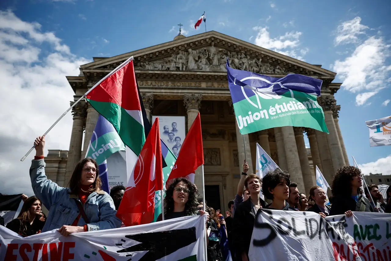 Demo Mahasiswa Pro-Palestina...