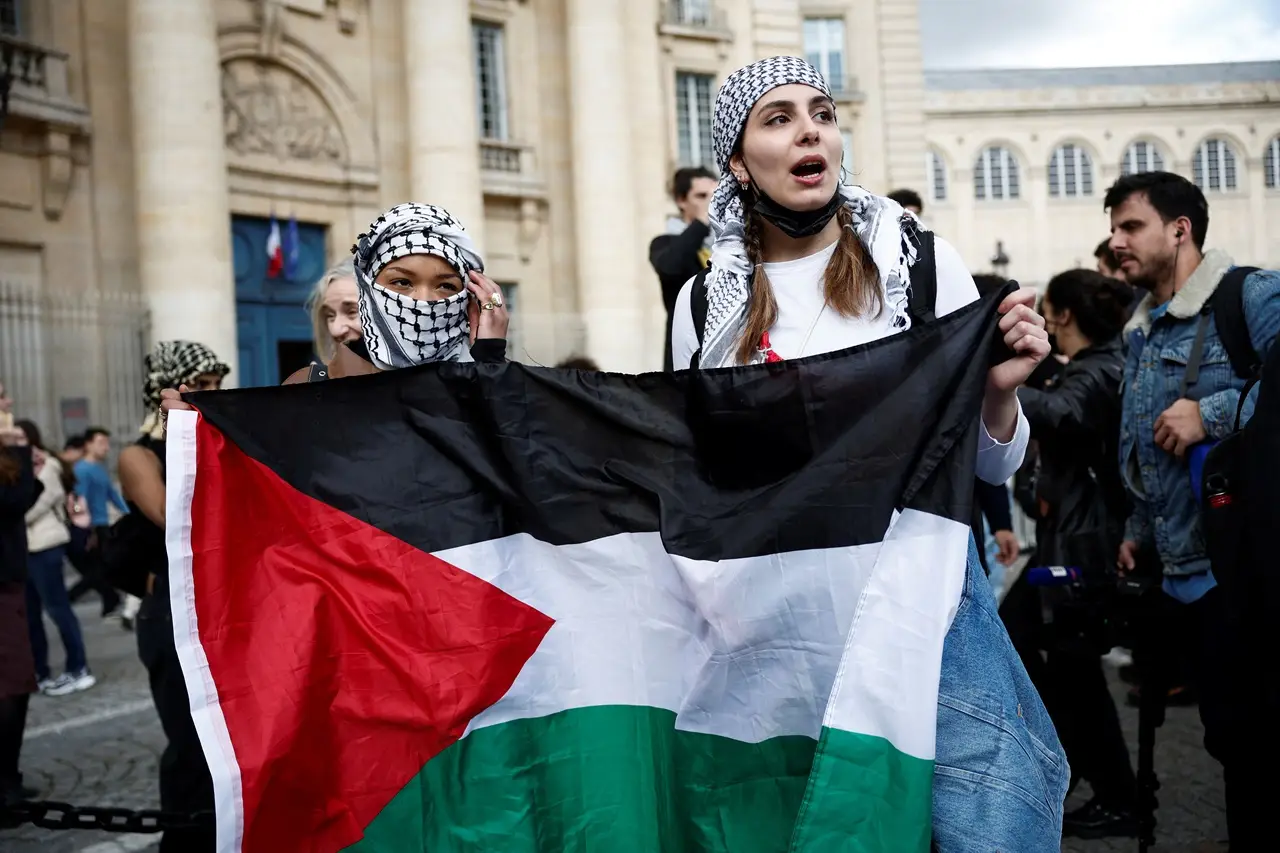 Demo Mahasiswa Pro-Palestina...