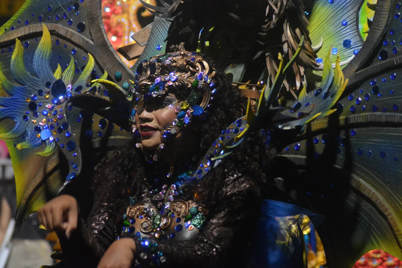 Potret Kemeriahan Parade...