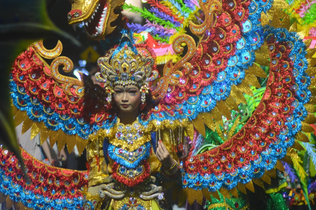 Potret Kemeriahan Parade...