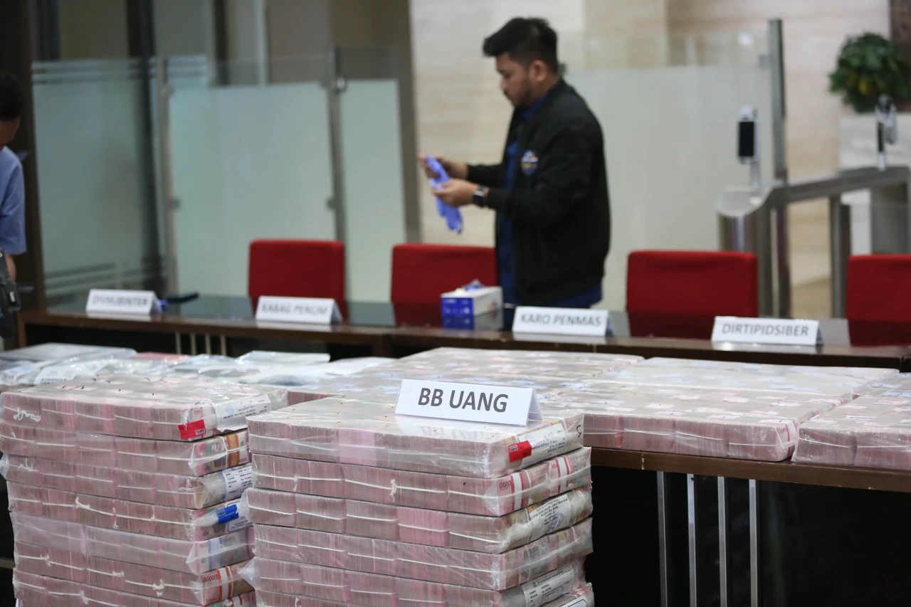 Polri Ungkap Sindikat...