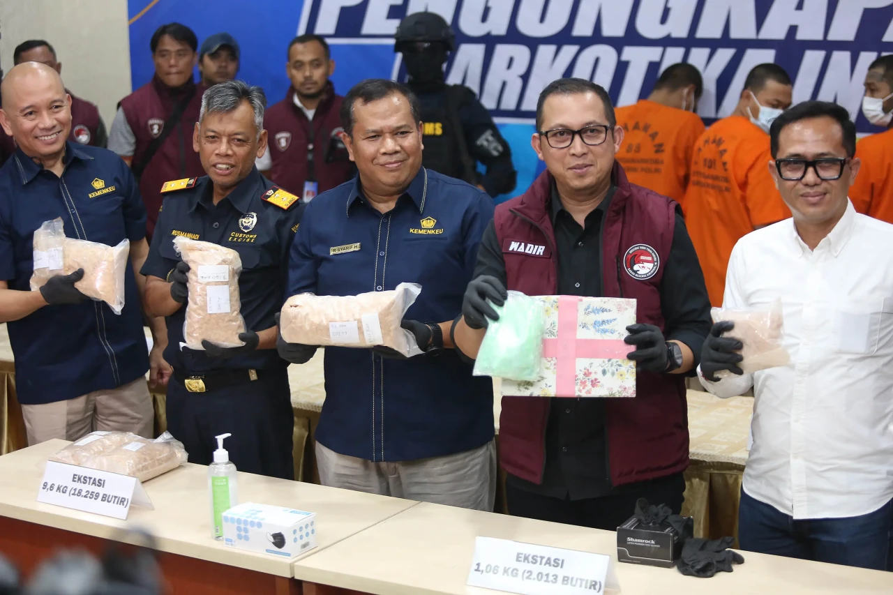 Pengungkapan Sindikat...