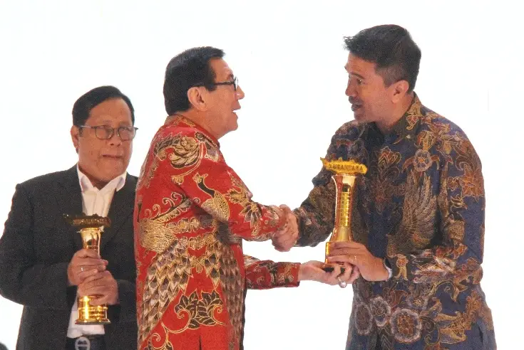 Dirut BTN Raih Penghargaan...
