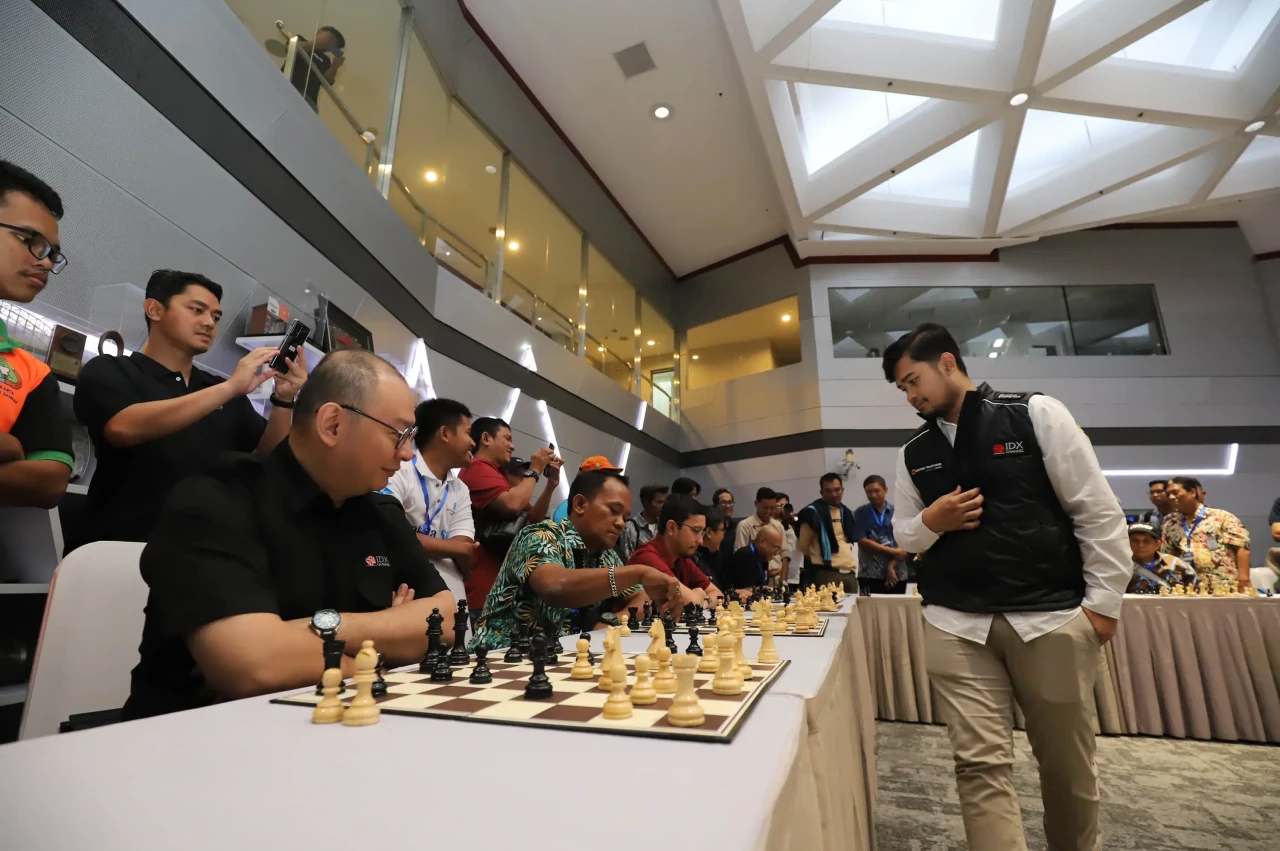 Grand Master Novendra...