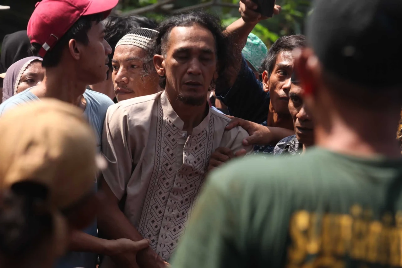Prosesi Pemakaman 6...