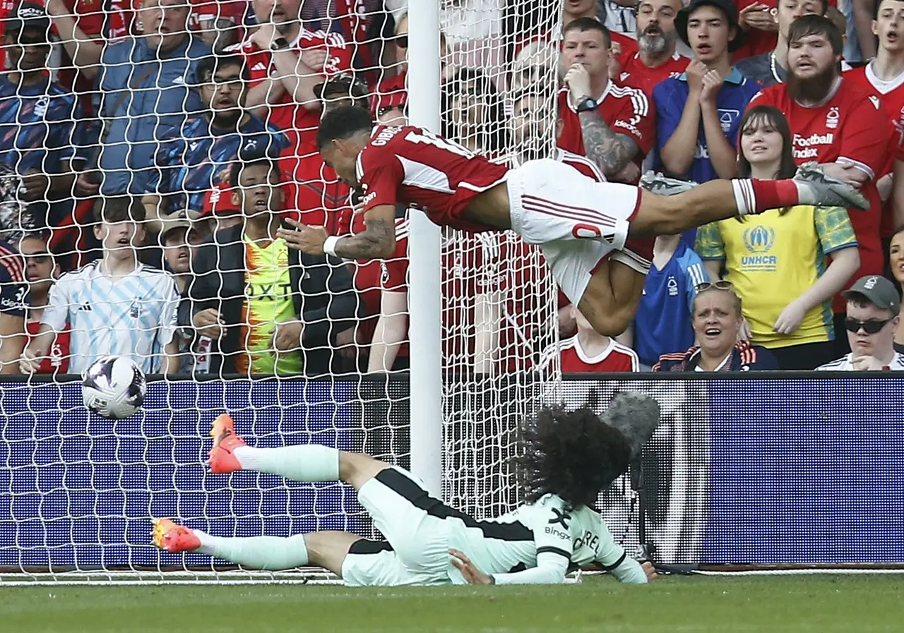 Chelsea Permalukan Nottingham...