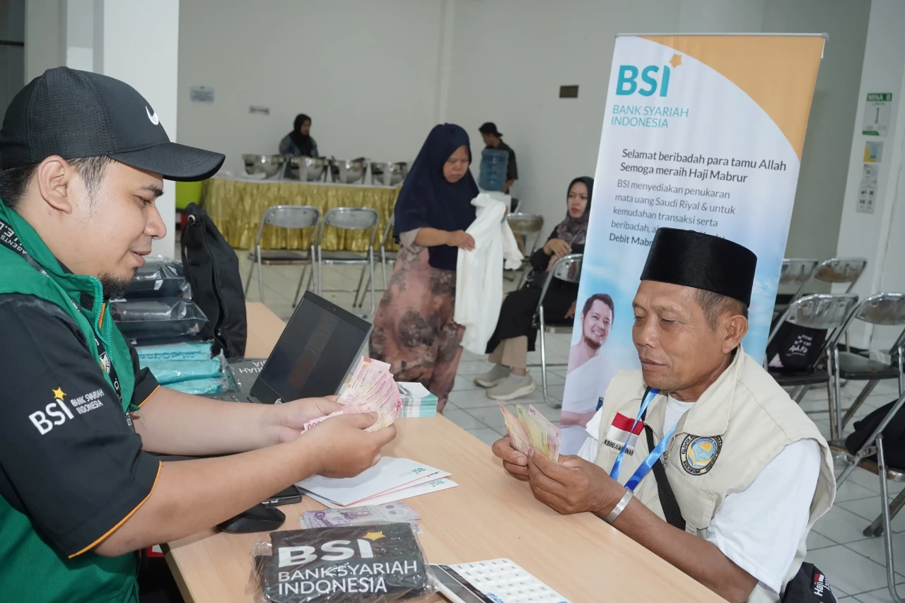 BSI Berangkatkan 83...