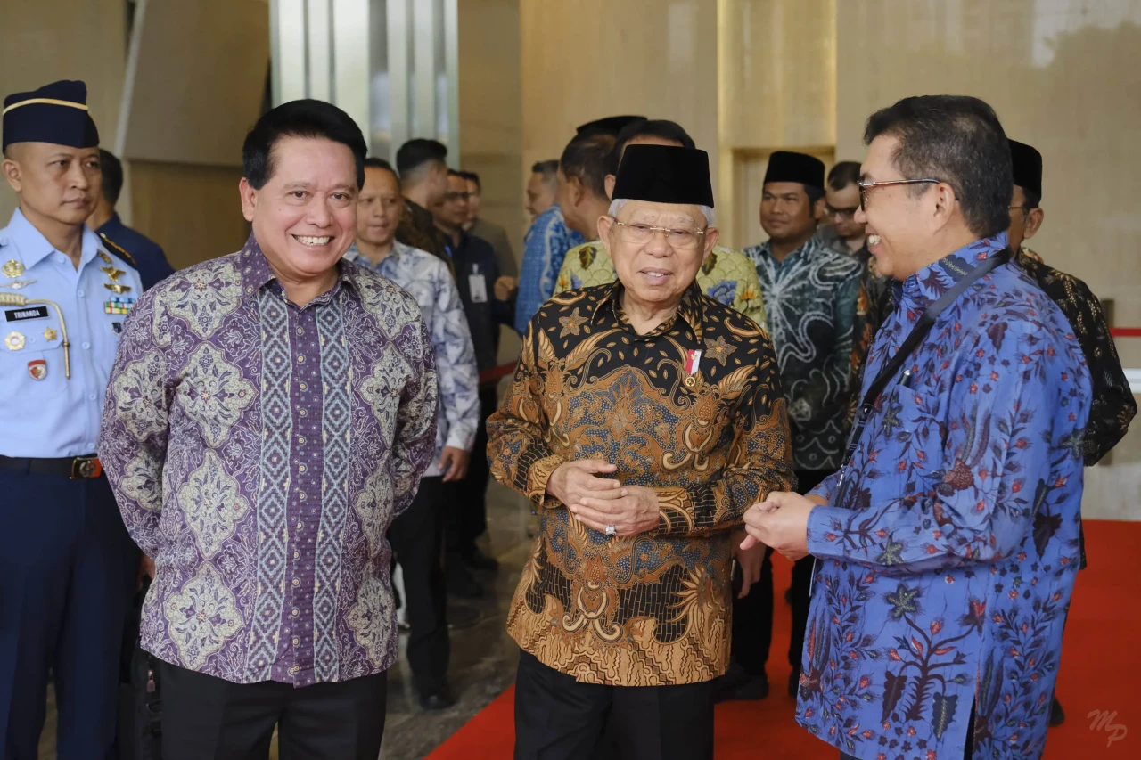 Wapres Hadiri Silaturahmi...