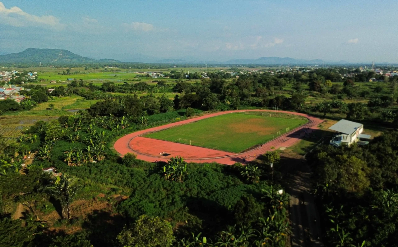Melihat Proyek Stadion...