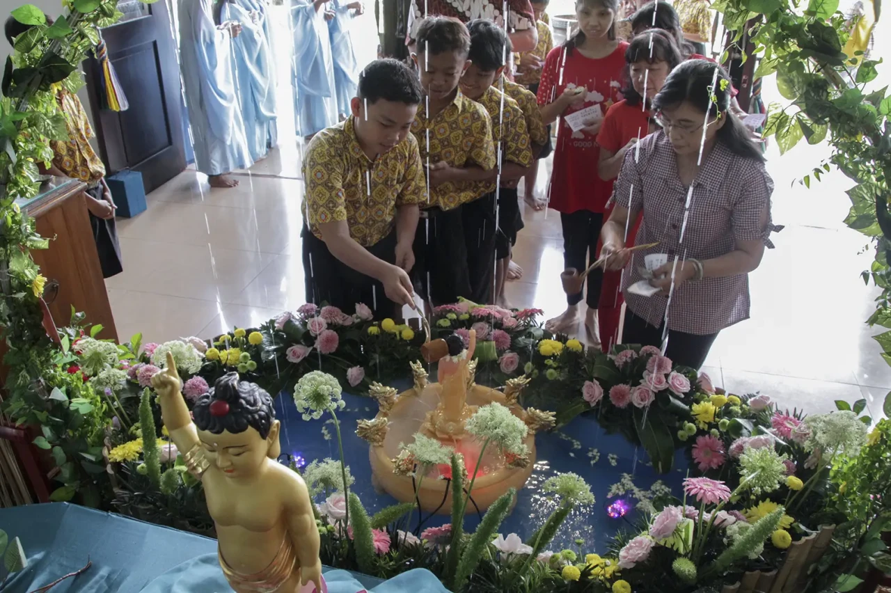 Ritual Upacara Pemandian...
