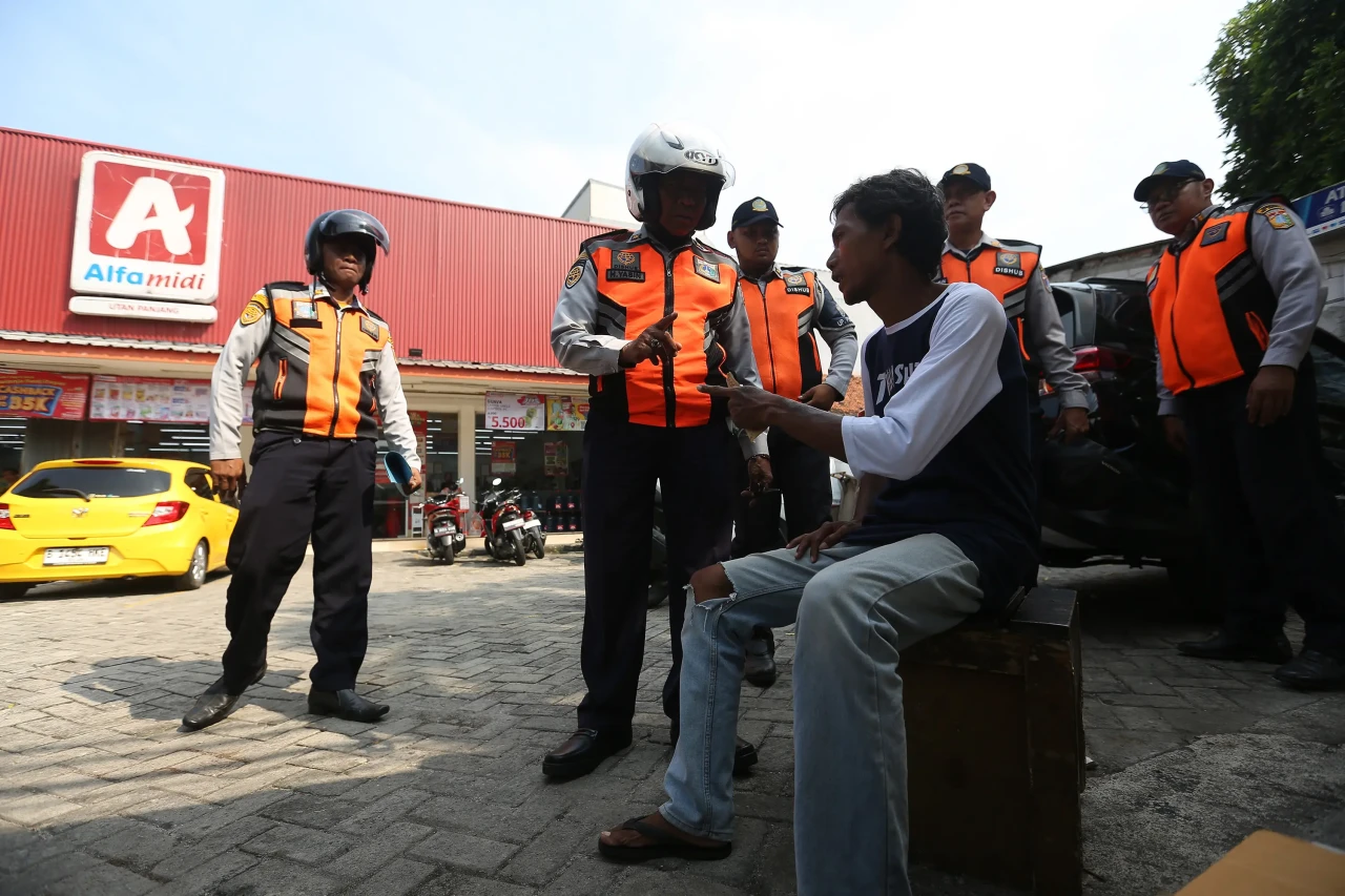 Razia Juru Parkir Liar...