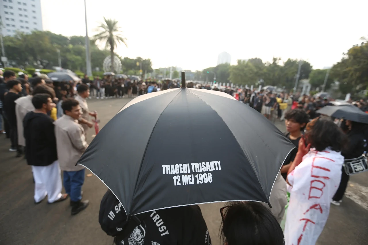 Aksi Kamisan ke-815,...