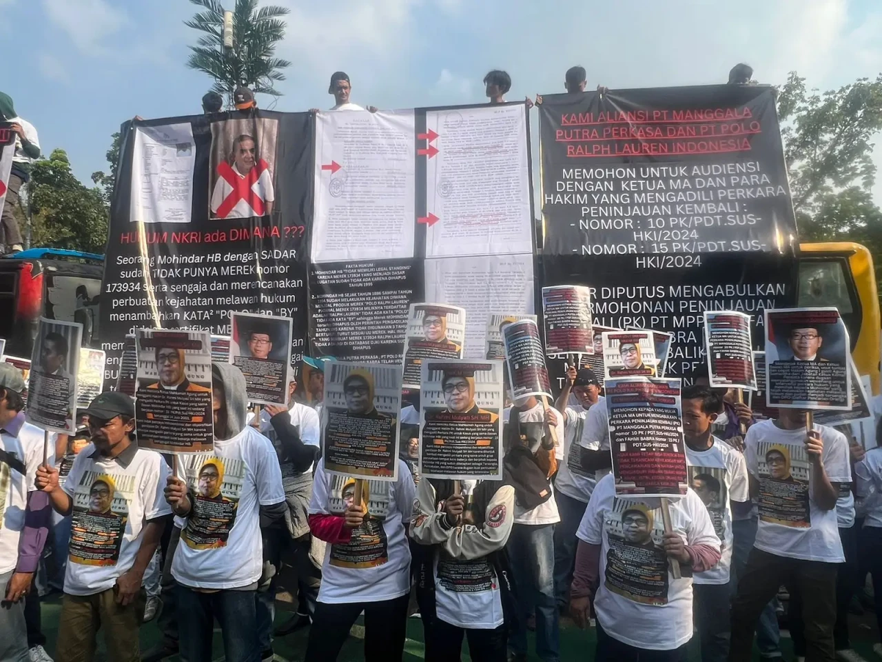 Ratusan Karyawan Polo...
