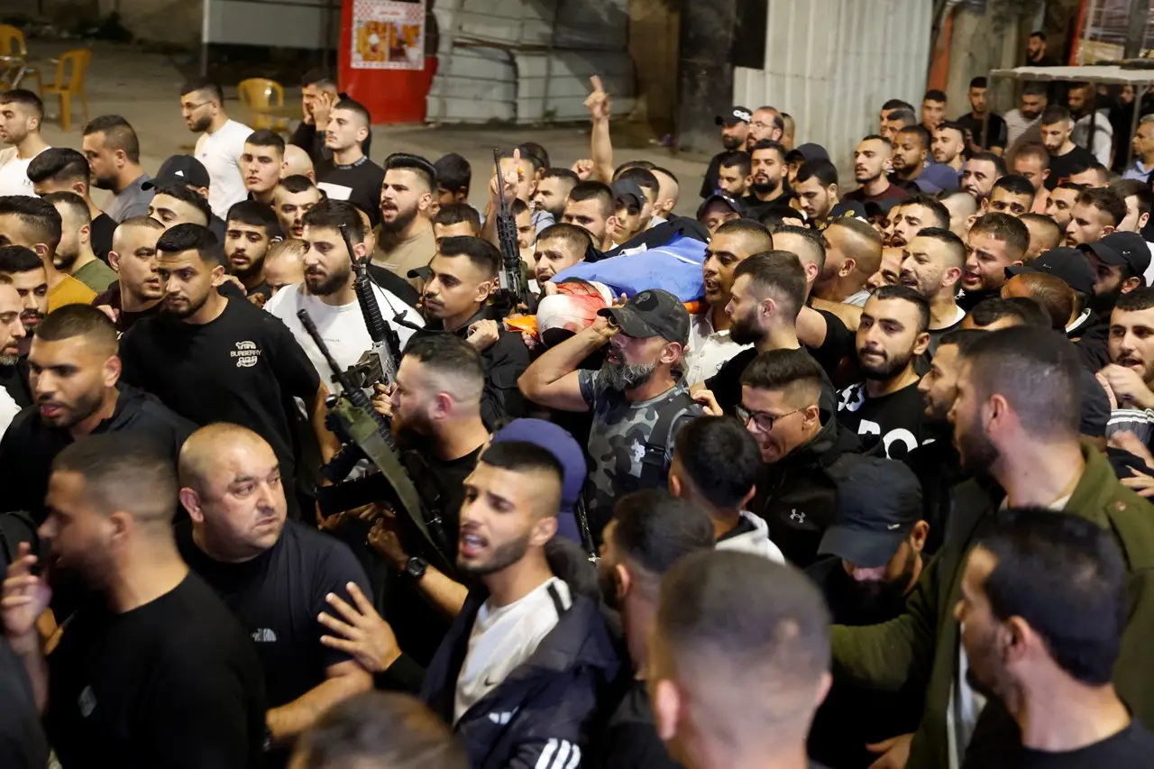 Pemakaman Pejuang Palestina...