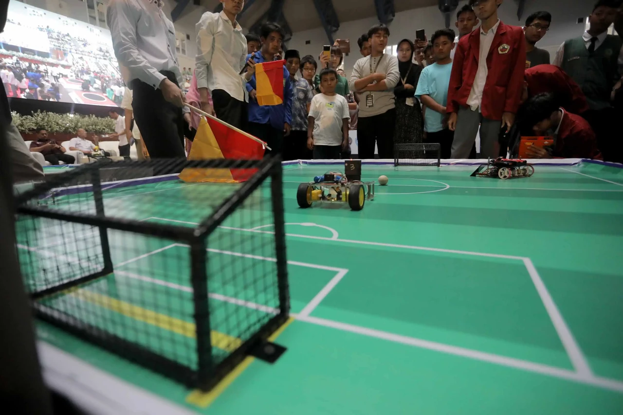 Turnamen Robotik Indonesia...