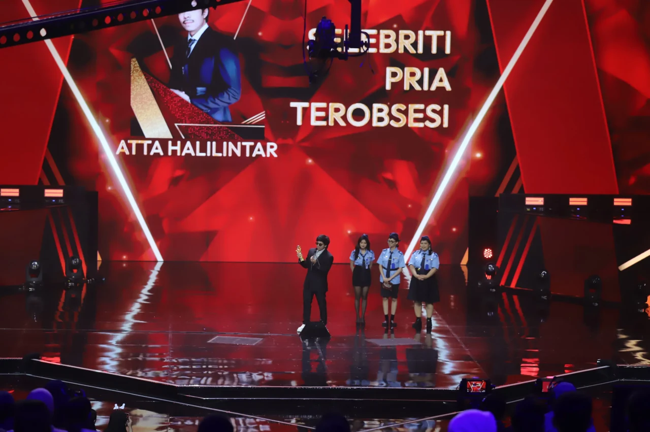 Atta Halilintar Bawa...