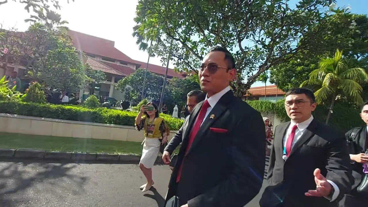 Potret Menteri AHY Jalan...