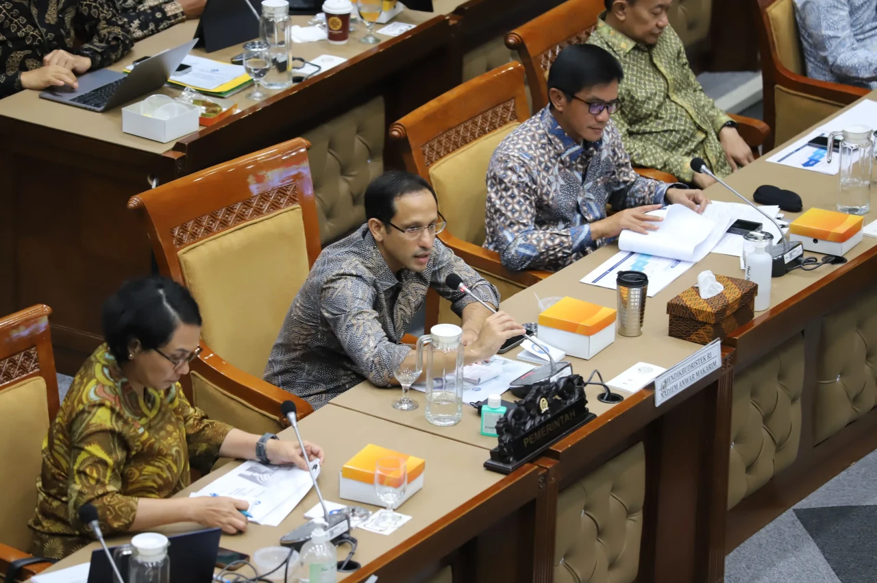 Raker Komisi X DPR dengan...