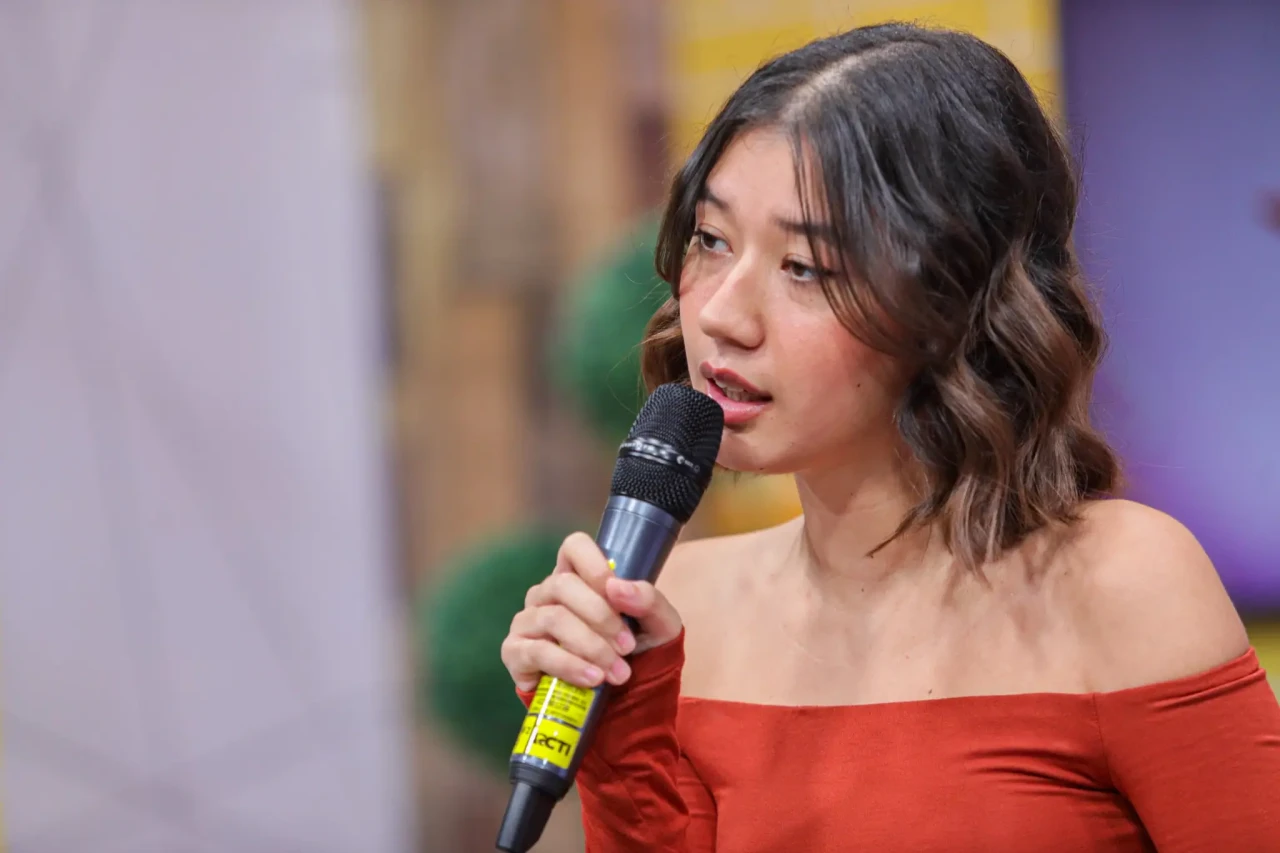 Daniella Gibbs Luncurkan...