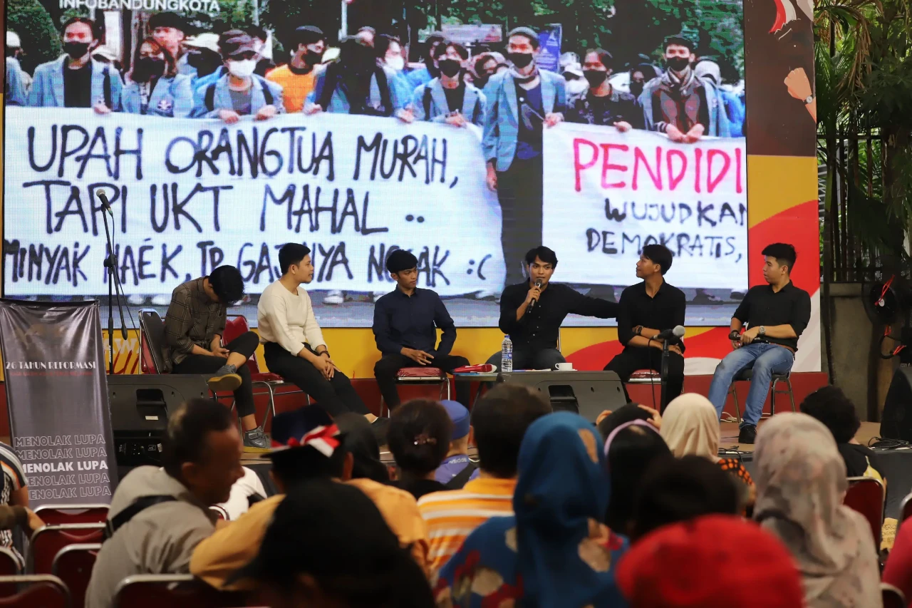 Pendidikan Mahal, Orang...