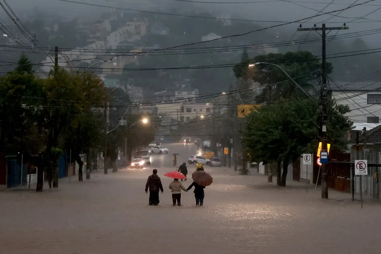 Hujan Deras, Brasil...