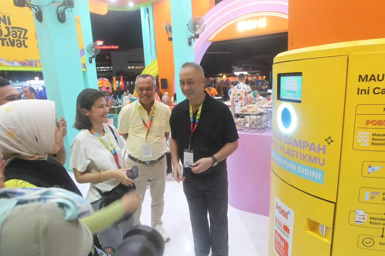 Vending Machine Hadir...