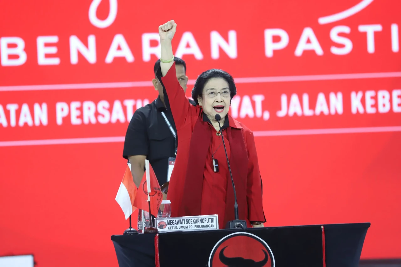 Penutupan Rakernas V...