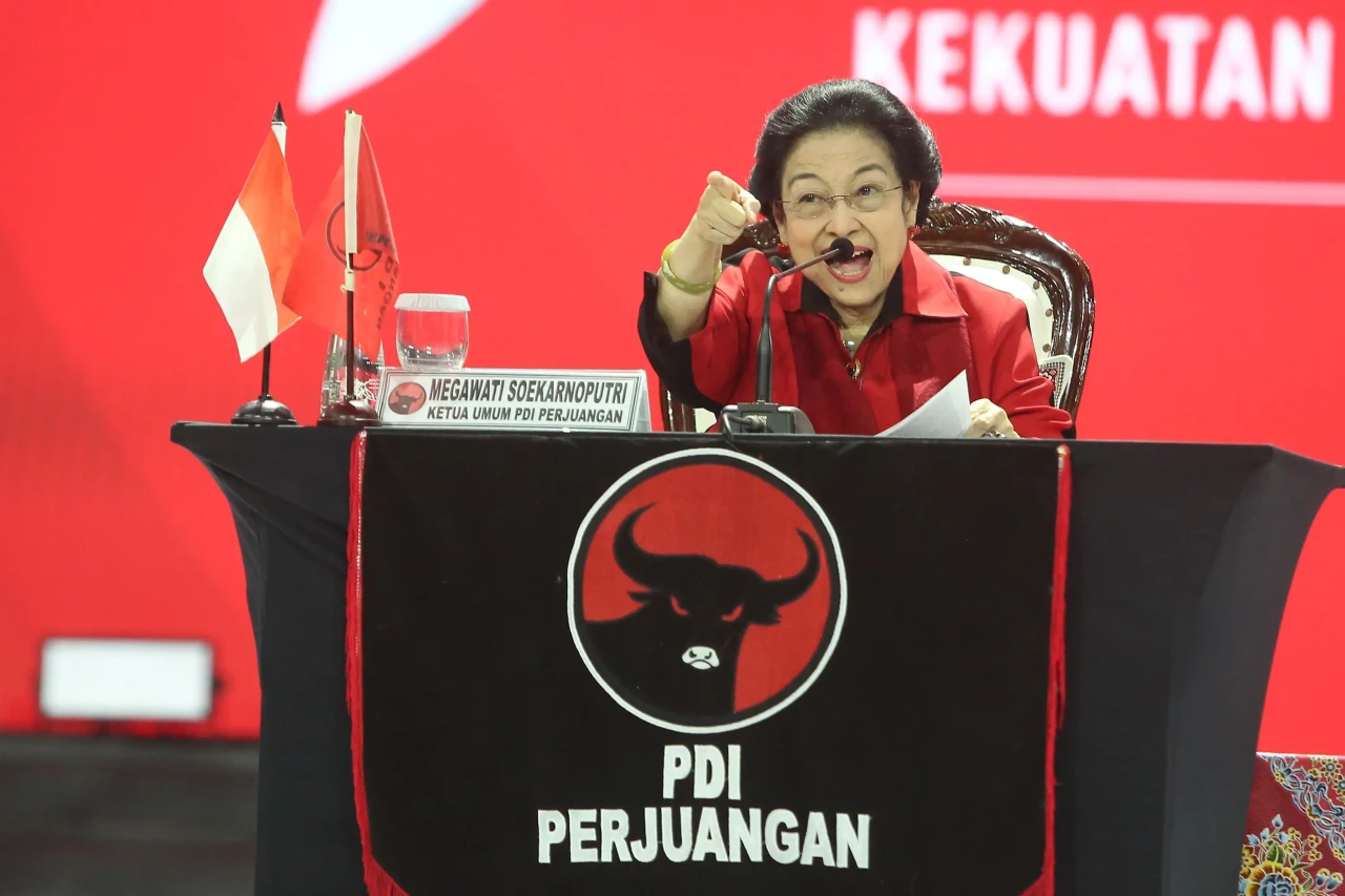 Penutupan Rakernas V...
