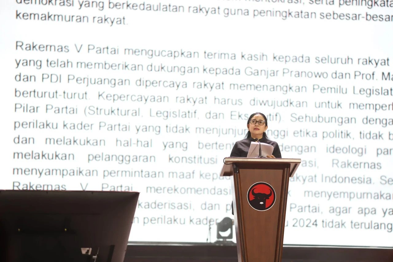 Penutupan Rakernas V...