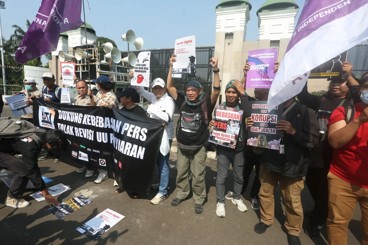 Aksi Wartawan Tolak...