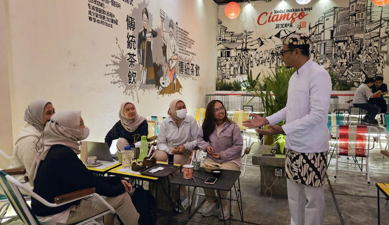 Teh Tarik Jadi Idola...