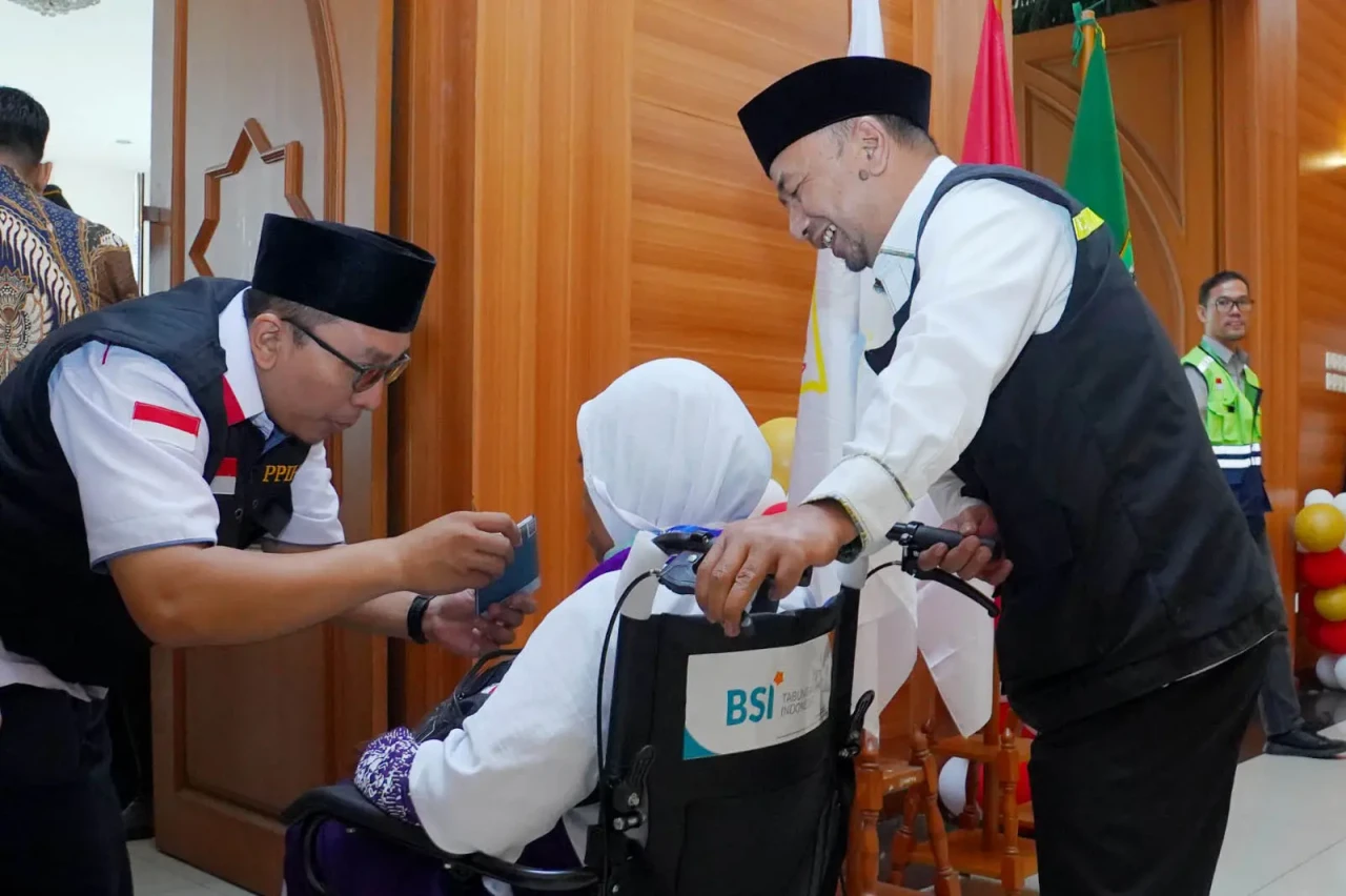 Layanan Kursi Roda untuk...