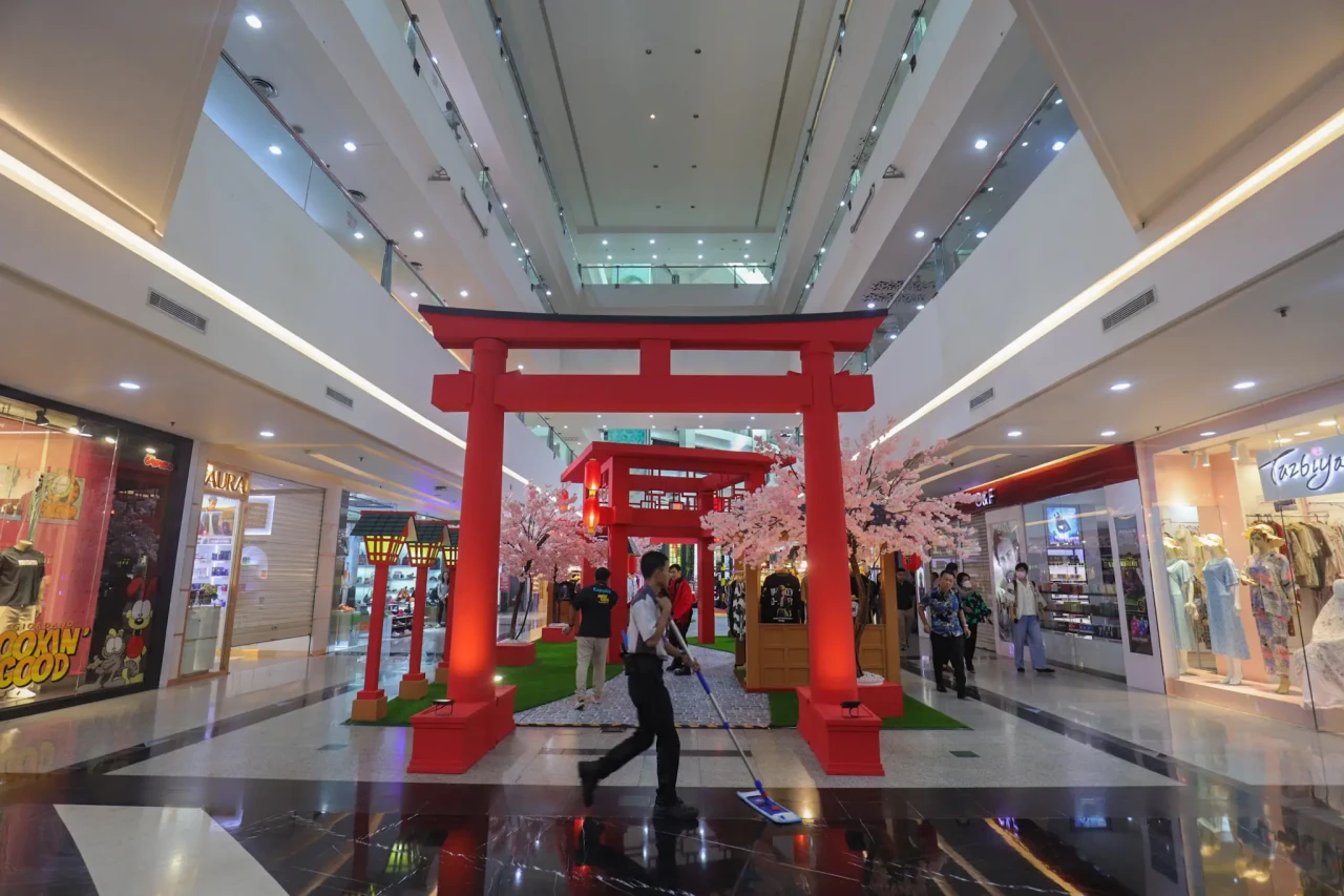 Transformasi Plaza Atrium...
