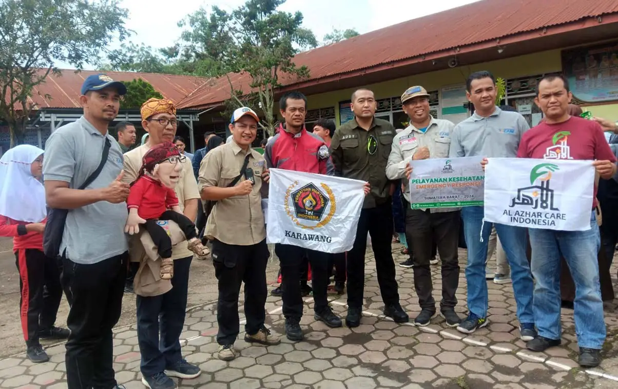 Bantu Penyintas Banjir...
