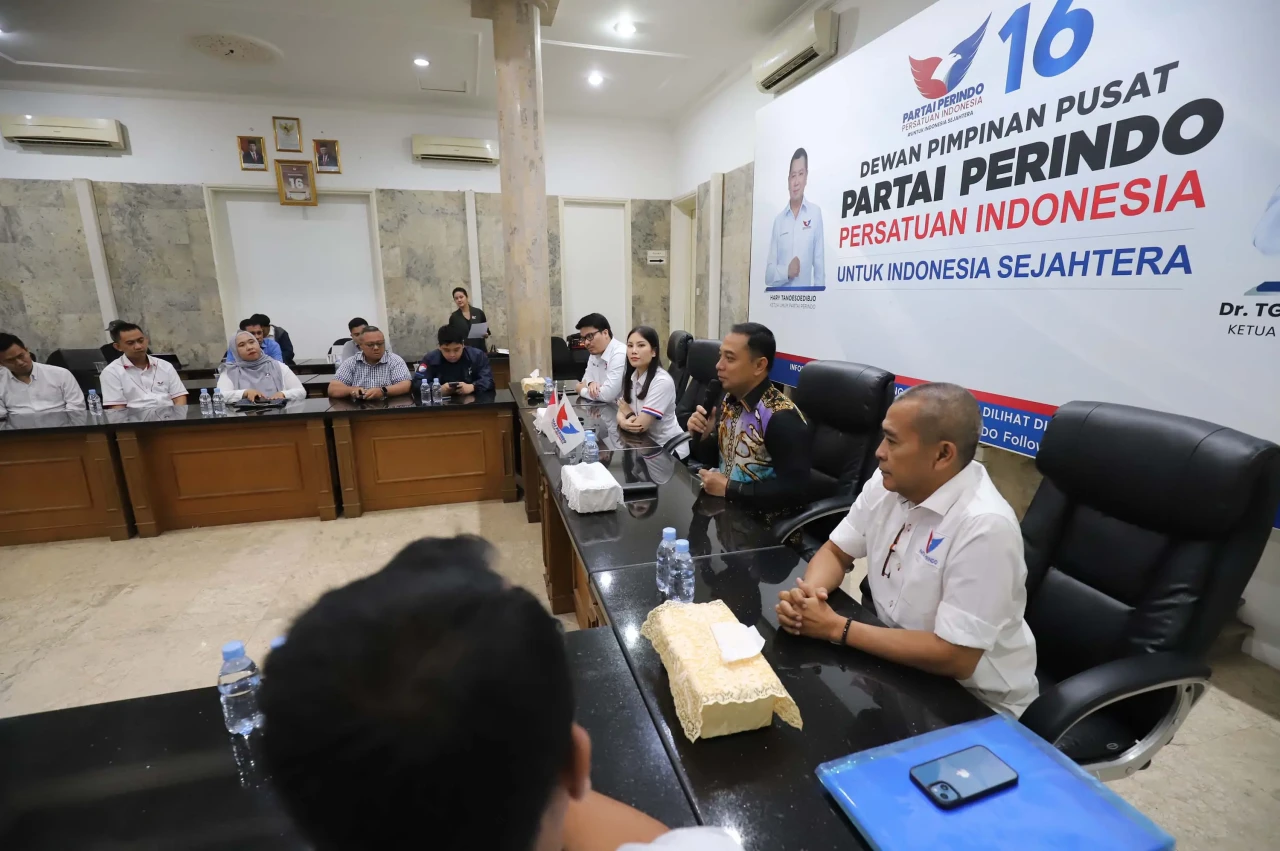 DPP Partai Perindo Serahkan...