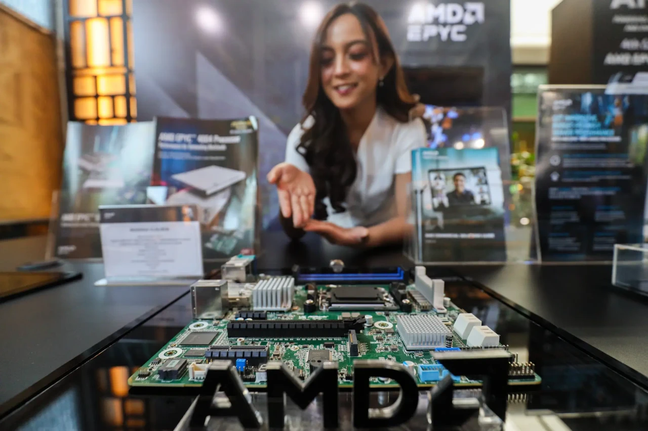 AMD Perluas Portfolio...