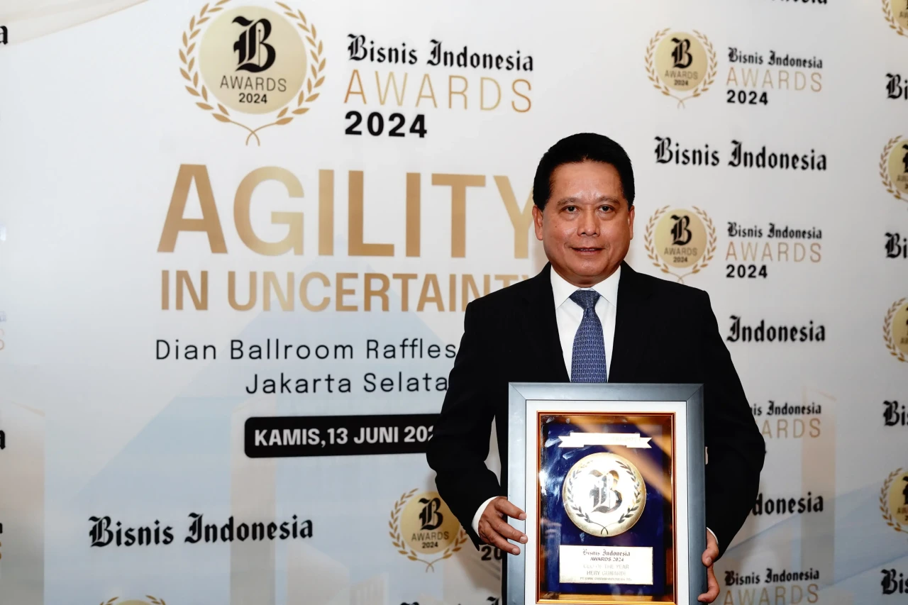 Hery Gunardi Dinobatkan...