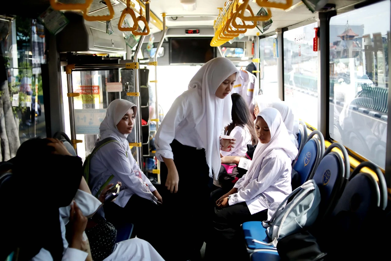 Operasional Bus Sekolah...
