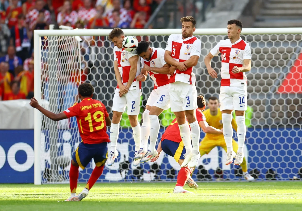 Spanyol Hancurkan Kroasia...