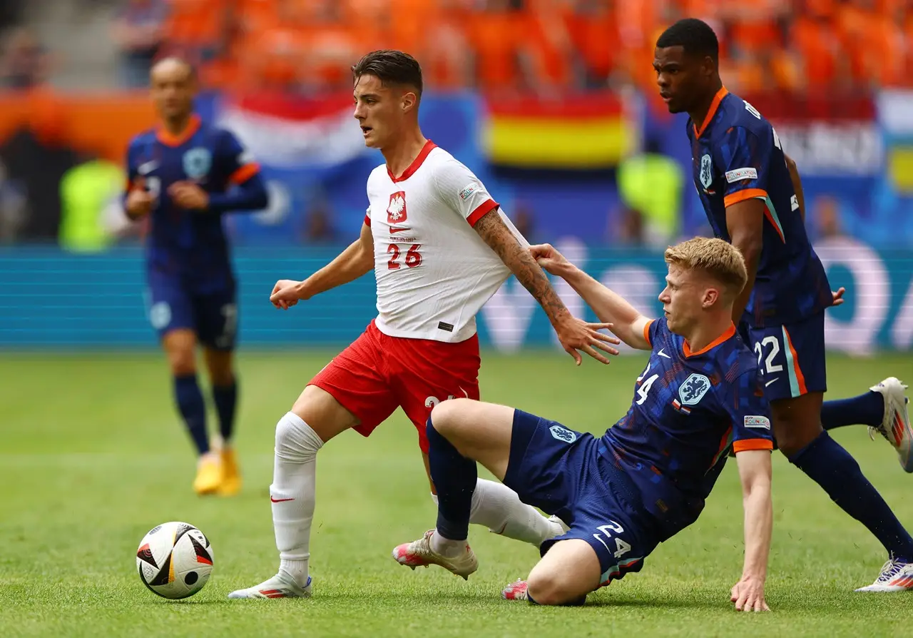 Polandia Vs Belanda:...