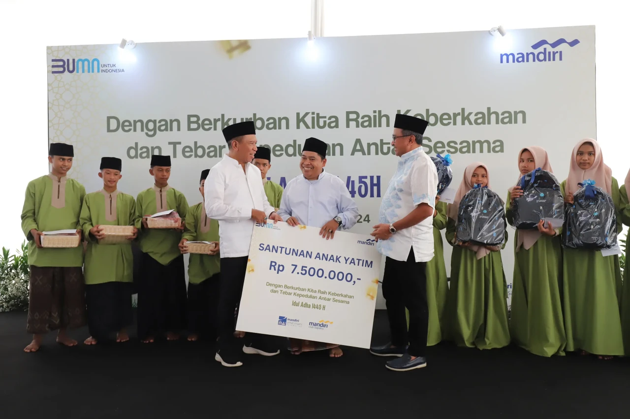 Bank Mandiri Bagikan...