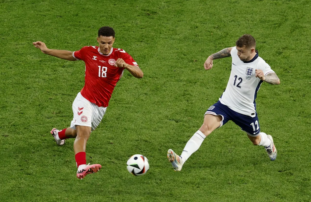 Melempem, Inggris Ditahan...