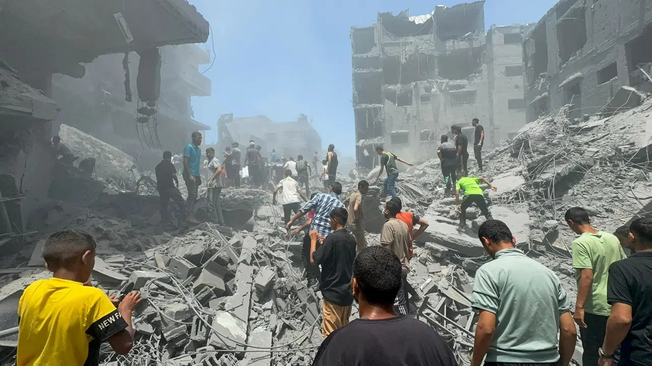 Israel Biadab! 42 Orang...