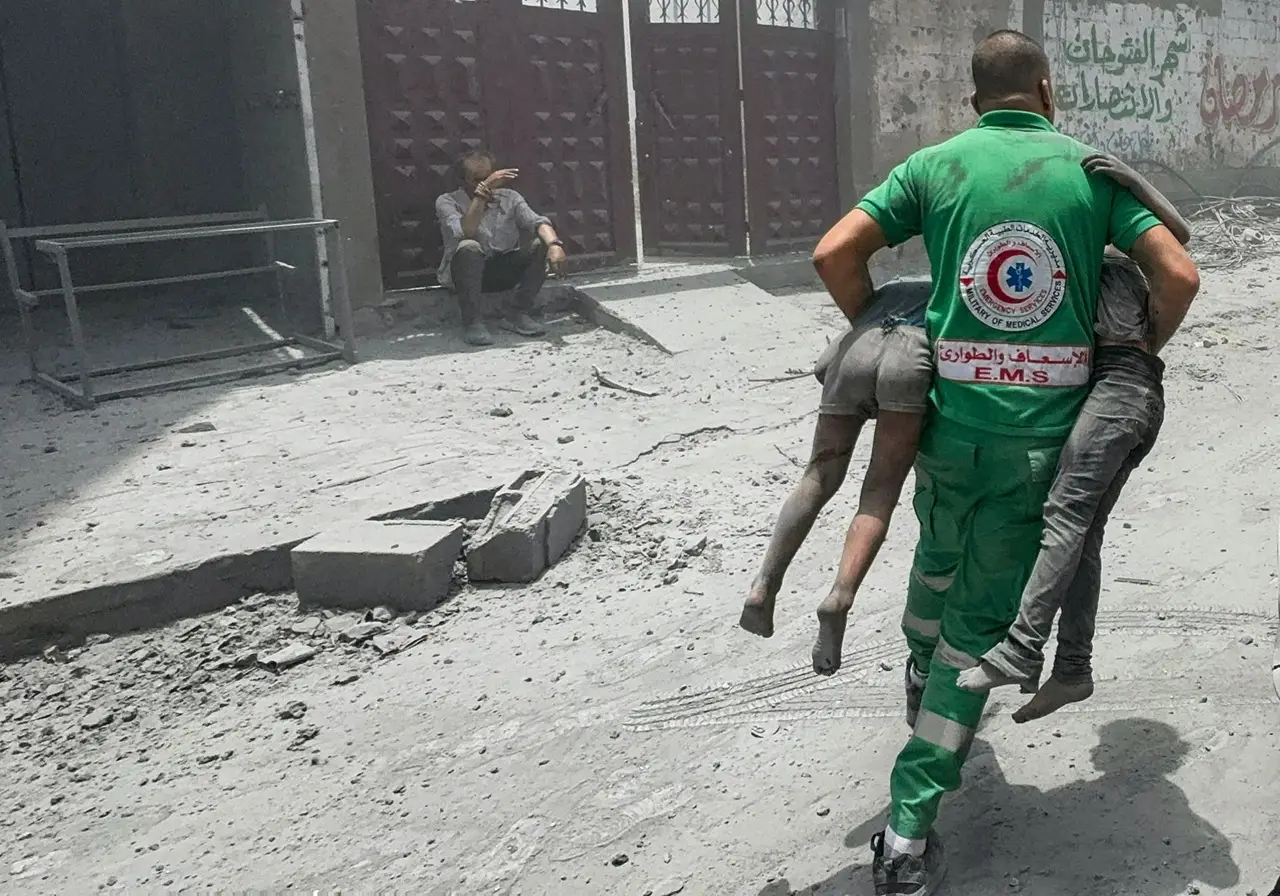 Israel Biadab! 42 Orang...