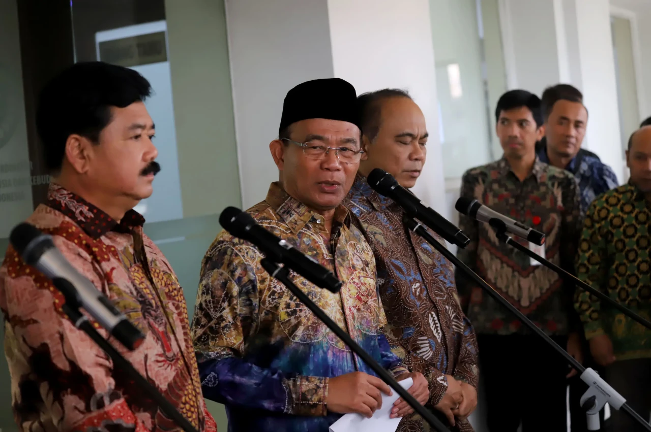 Menko PMK Gelar Rapat...